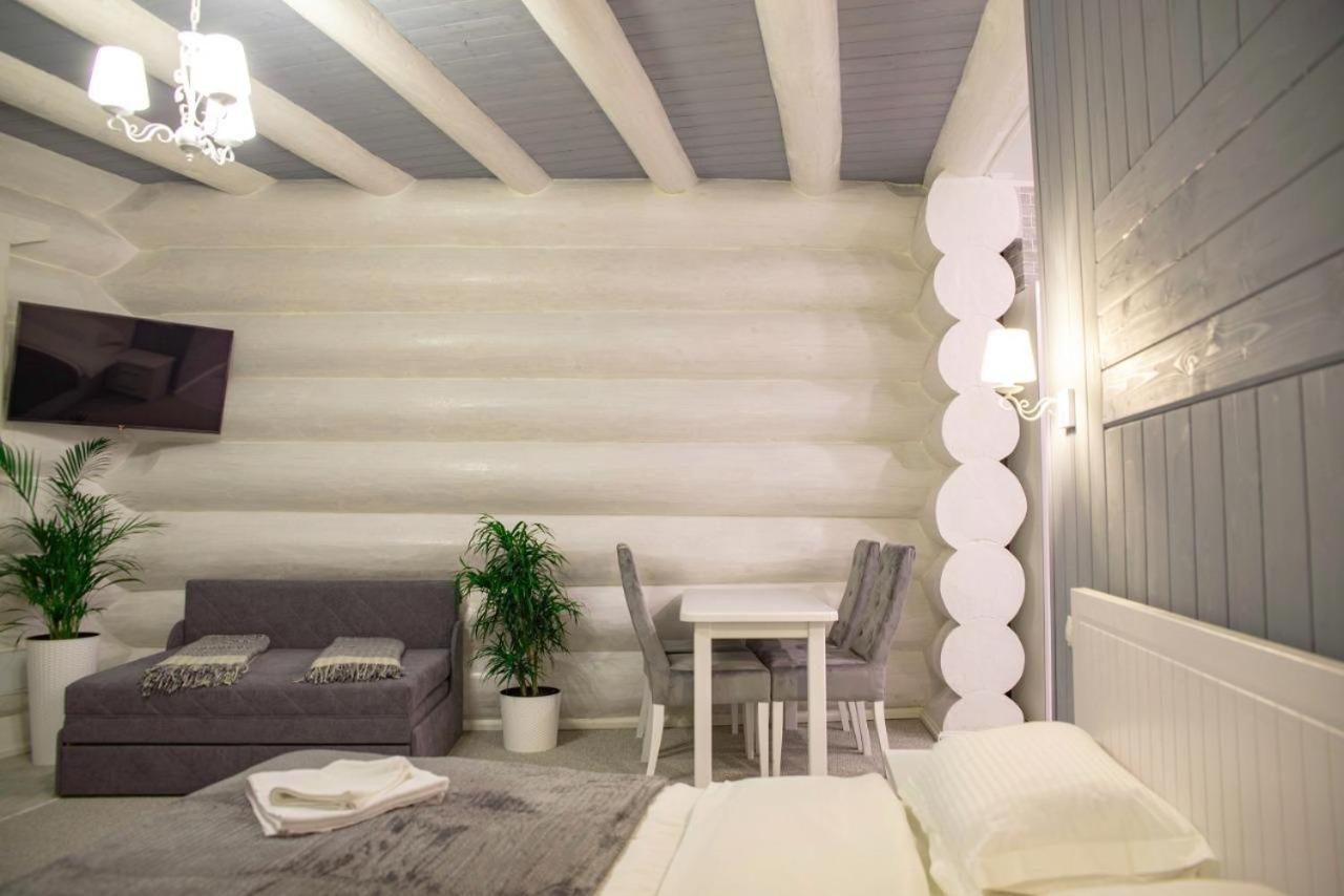 Adele Apartment Mizhhirya  ภายนอก รูปภาพ