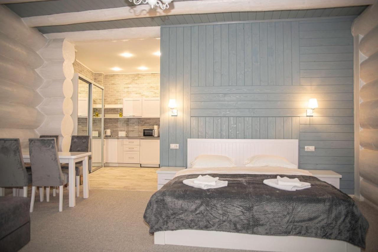 Adele Apartment Mizhhirya  ภายนอก รูปภาพ