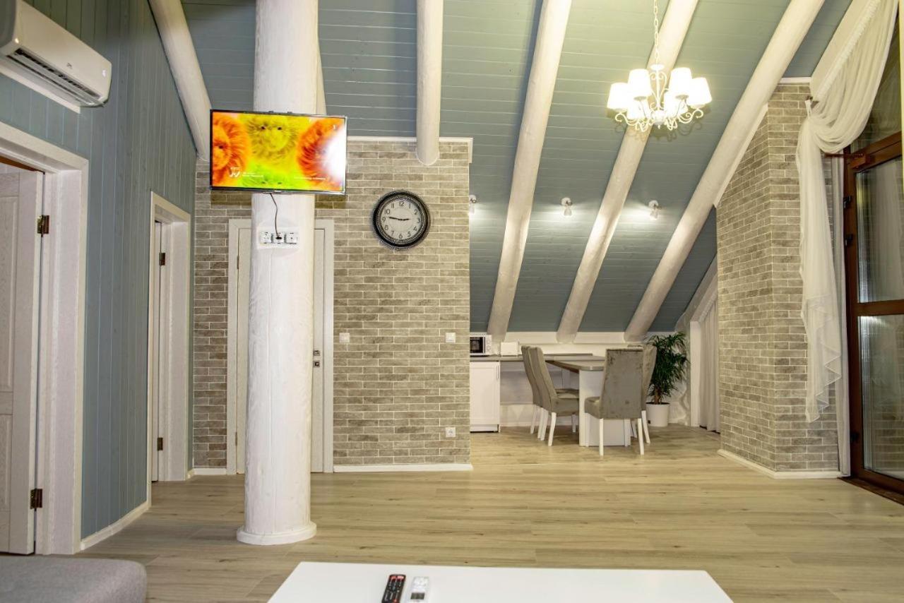 Adele Apartment Mizhhirya  ภายนอก รูปภาพ