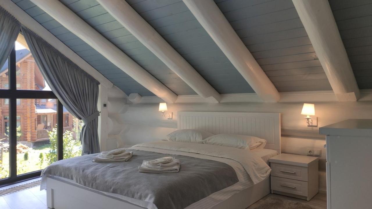 Adele Apartment Mizhhirya  ภายนอก รูปภาพ