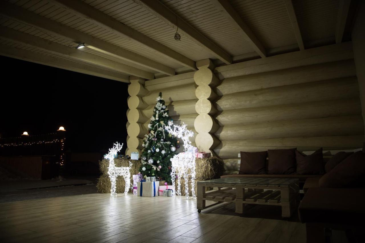 Adele Apartment Mizhhirya  ภายนอก รูปภาพ