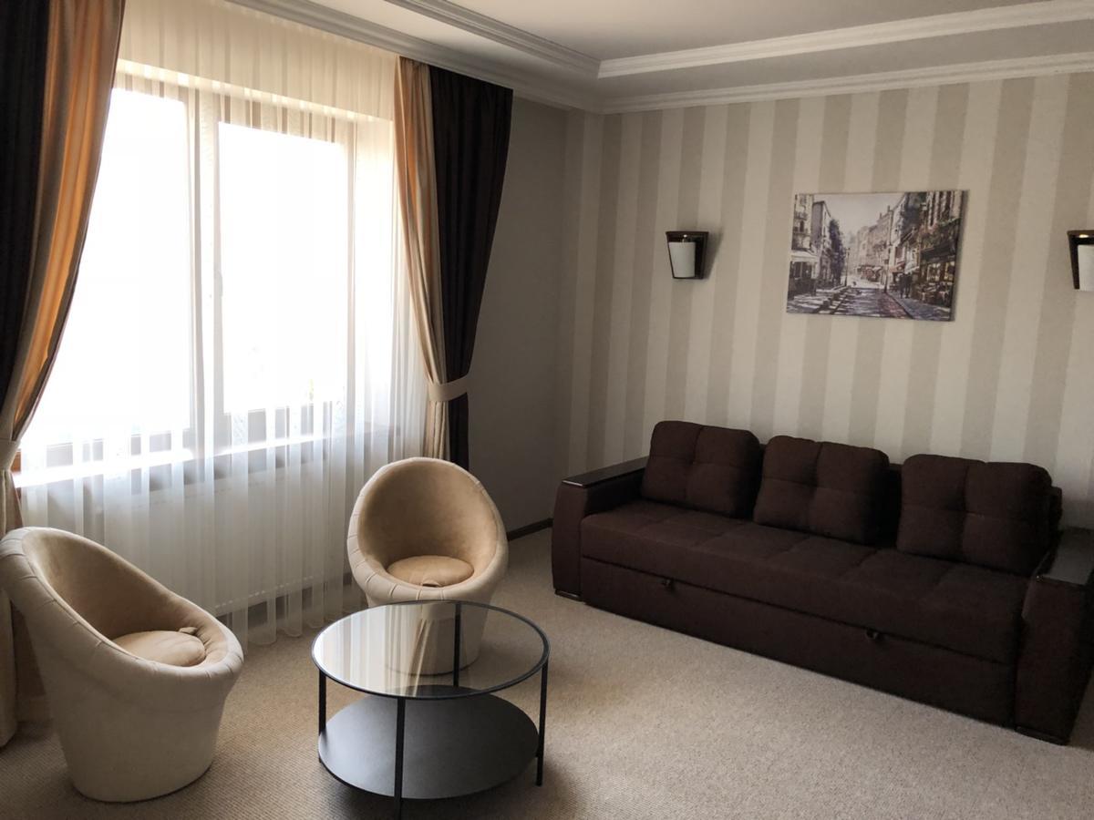 Adele Apartment Mizhhirya  ภายนอก รูปภาพ